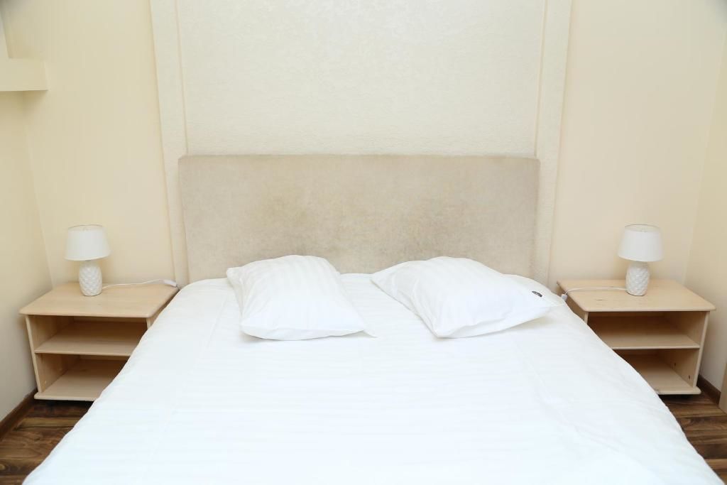 Апартаменты Be My Guest - Apartments for trips Киев-31