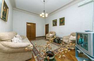 Апартаменты Be My Guest - Apartments for trips Киев Апартаменты с 1 спальней — ул. Софиевская, 4-1
