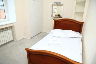 Апартаменты Be My Guest - Apartments for trips Киев Улучшенные апартаменты с 3 спальнями - ул. Шота Руставели, 20Б-3