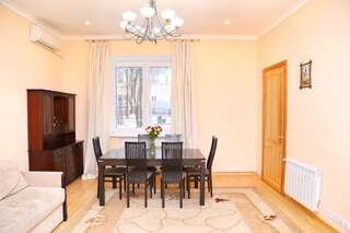 Апартаменты Be My Guest - Apartments for trips Киев Просторные апартаменты с 2 спальнями - Костьольна, 10-2