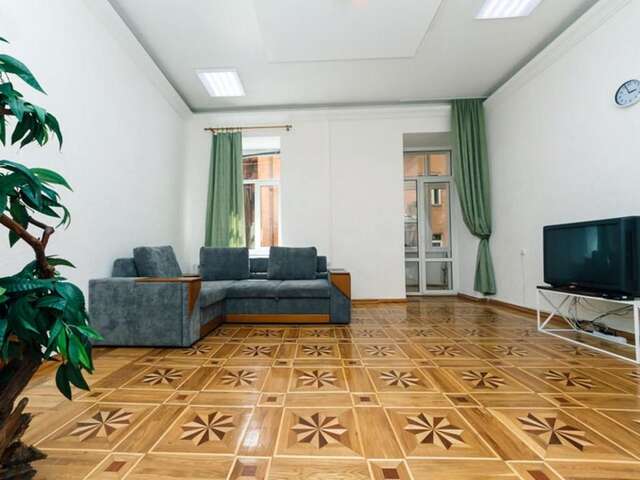 Апартаменты Be My Guest - Apartments for trips Киев-115