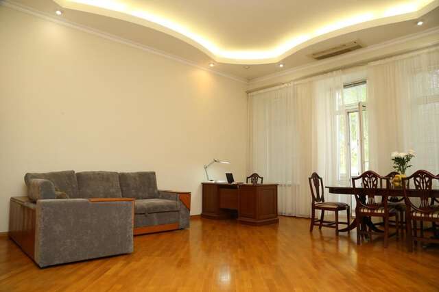 Апартаменты Be My Guest - Apartments for trips Киев-23