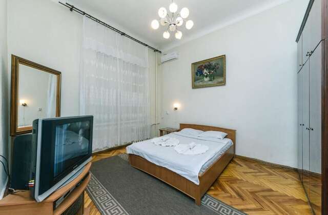 Апартаменты Be My Guest - Apartments for trips Киев-37