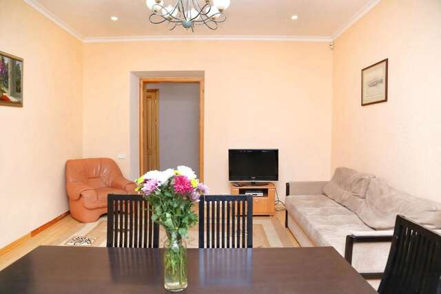 Апартаменты Be My Guest - Apartments for trips Киев-81