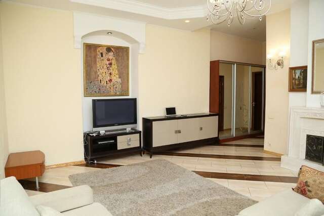 Апартаменты Be My Guest - Apartments for trips Киев-88