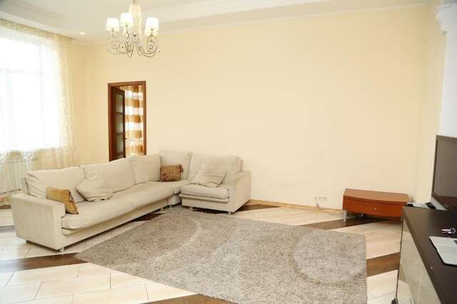 Апартаменты Be My Guest - Apartments for trips Киев-90