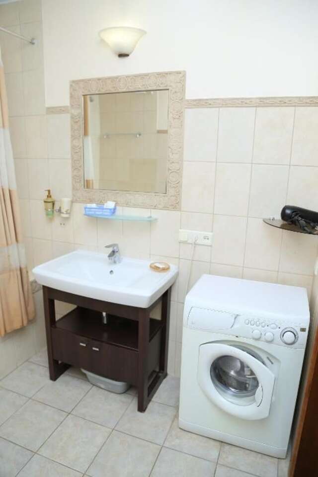 Апартаменты Be My Guest - Apartments for trips Киев-99